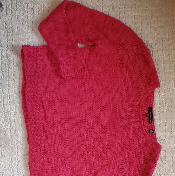 Sweater - Picture 2 of 3